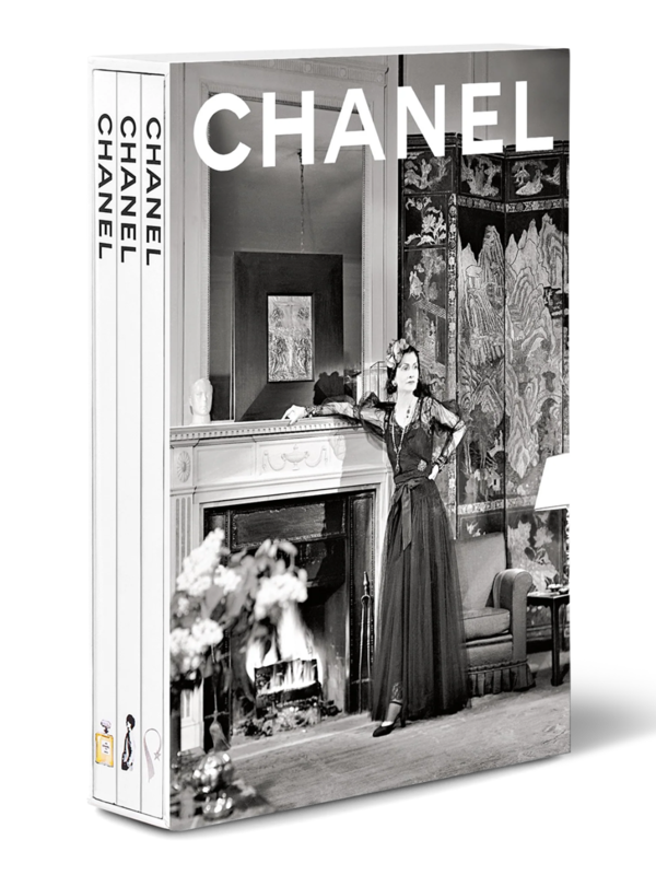 مجموعة كتب شانيل من 3 أجزاء (2020): فاشن، جوليري آند ووتشز، بيرفيومز آند بيوتي