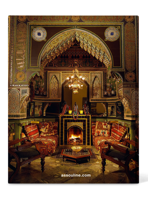 كتاب "Yves Saint Laurent At Home"