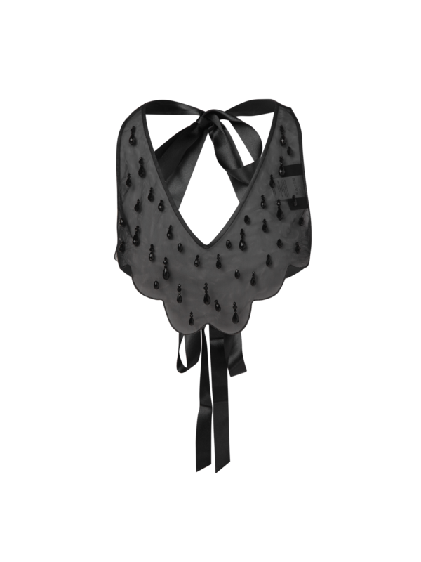 مريلة مزينة بالخرز