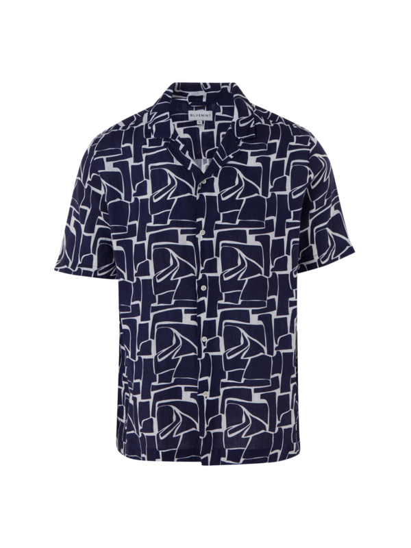 قميص مارس مزين بطبعة