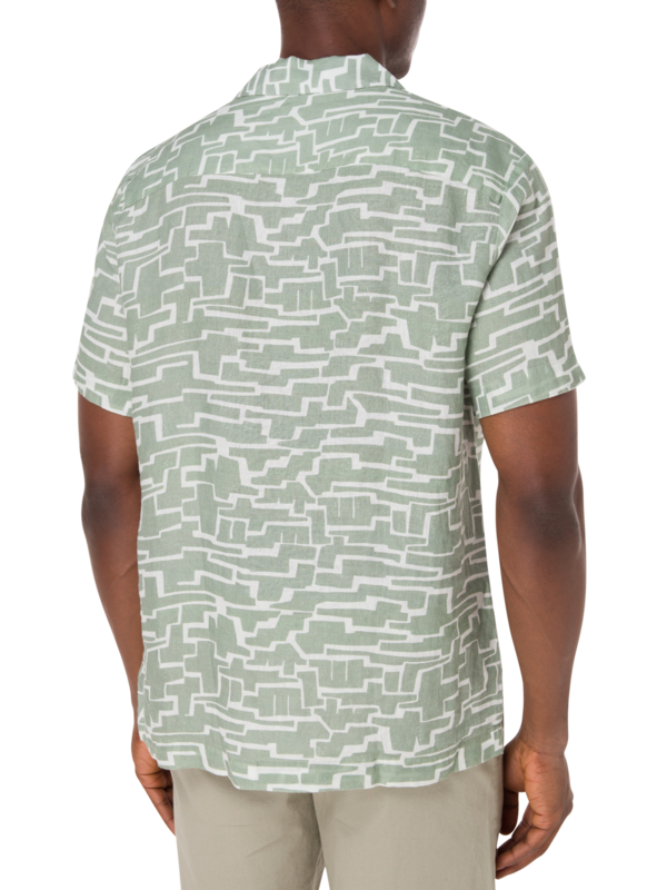 قميص مارس مزين بطبعة