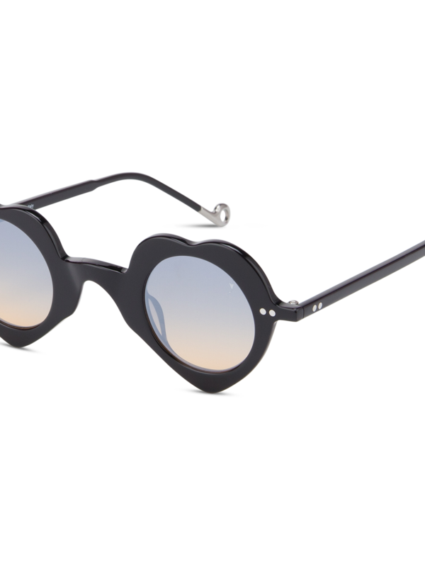 نظارة شمسية ديسياسيت