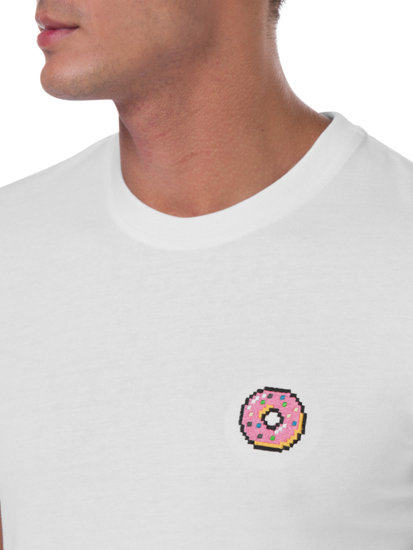/original/DONUTTS_BRCK_WHITE_5.png_convert-600x800