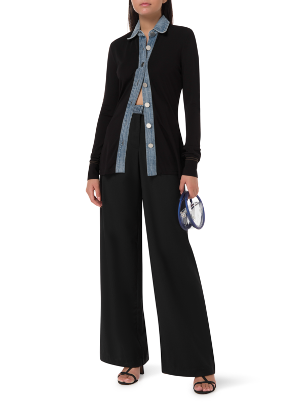 قميص بشريط مصمم