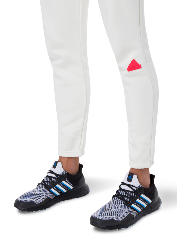 سنيكرز ألترا بوست 1.0