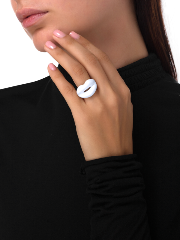 /original/Hotlips_HOTL_WHITE_2.png_convert-600x800