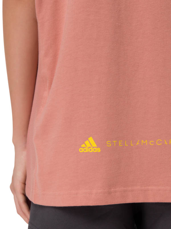 تيشيرت بأكمام قصيرة بطبعة "Restart" من ايه اس ام سي