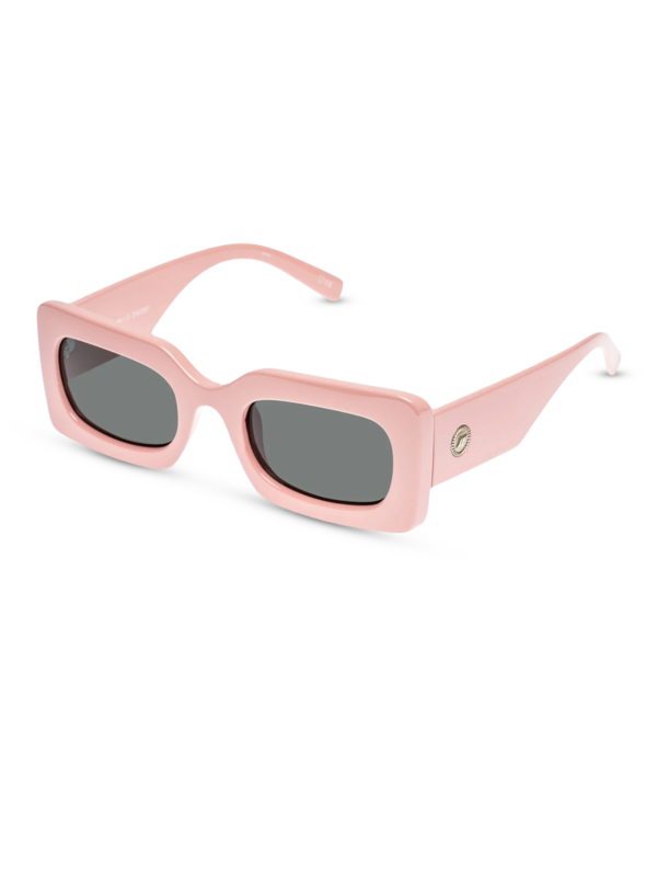 نظارة شمسية أو دامن