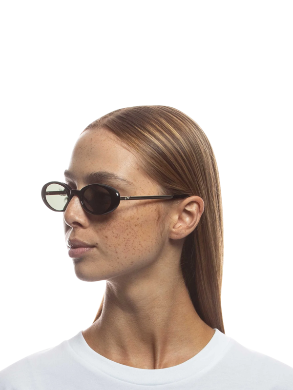 نظارة شمسية ماجنيفيك