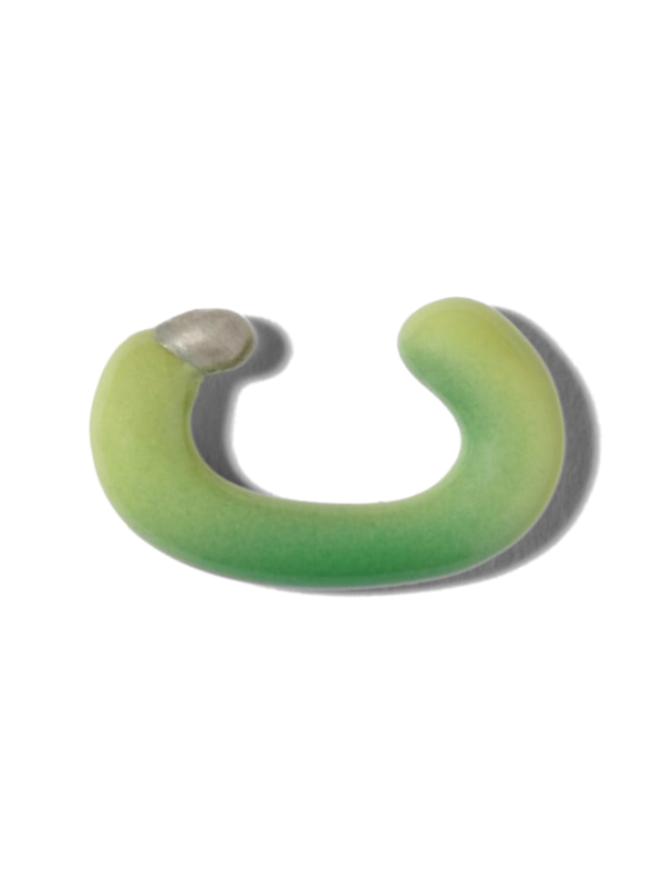 /original/MAECVERTEEAR_CONS_SILVER_1.png_convert-600x800