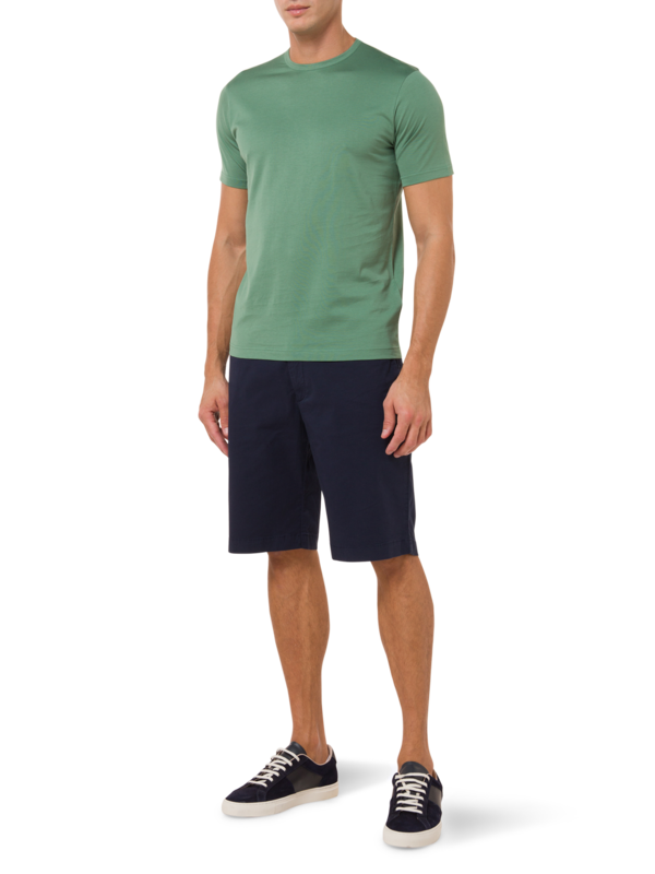 تيشيرت كلاسيكي بفتحة رقبة مستديرة