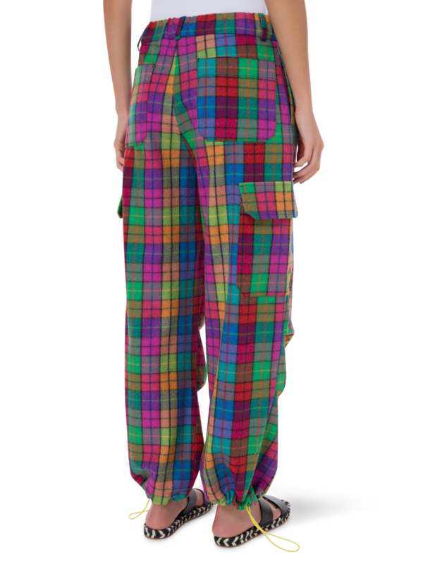 /original/TRS001B-AW22_MMKT_MULTI_4.png_convert-600x800