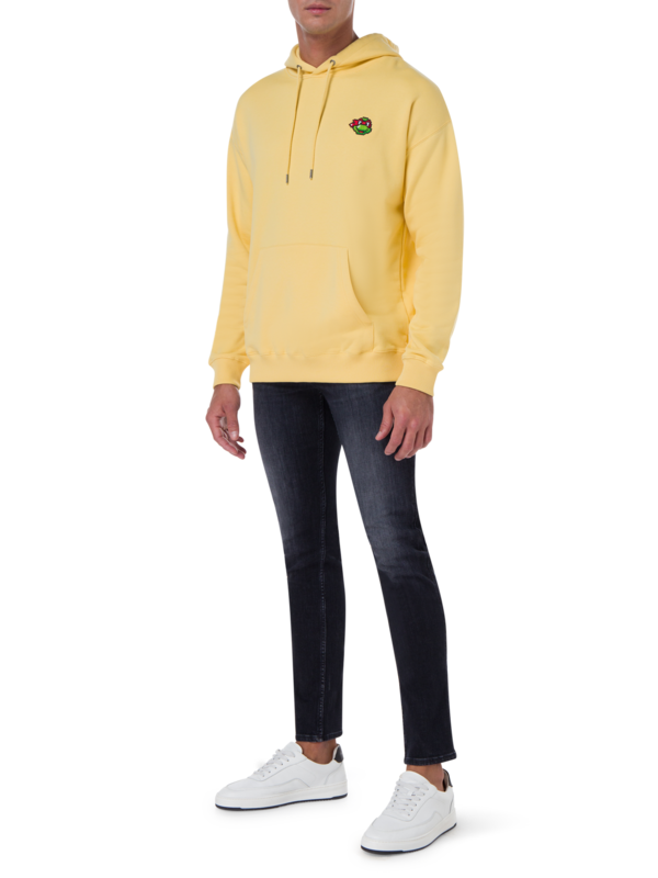 /original/TURTLEHOODRAPH_BRCK_Yellow Sun_2.png_convert-600x800