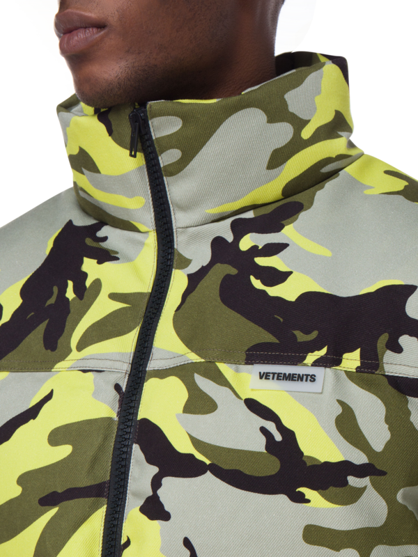 /original/UA53JA600CM_VTMN_NEON CAMO_5.png_convert-600x800