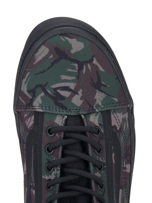 /original/VABVJCMA_VANS_RaeburnCam_5.png_convert-600x800
