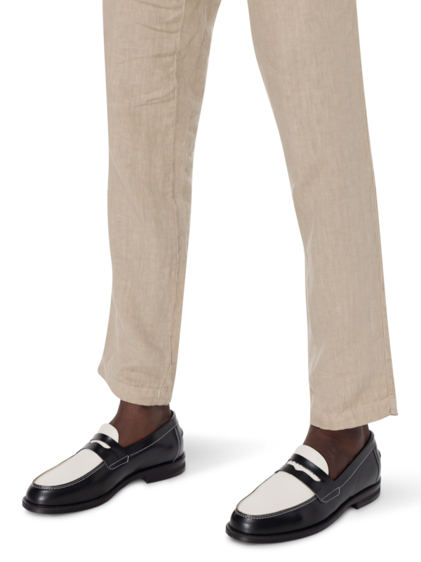 /original/WILDE_DUDE_BLK WHT_2.png_convert-600x800