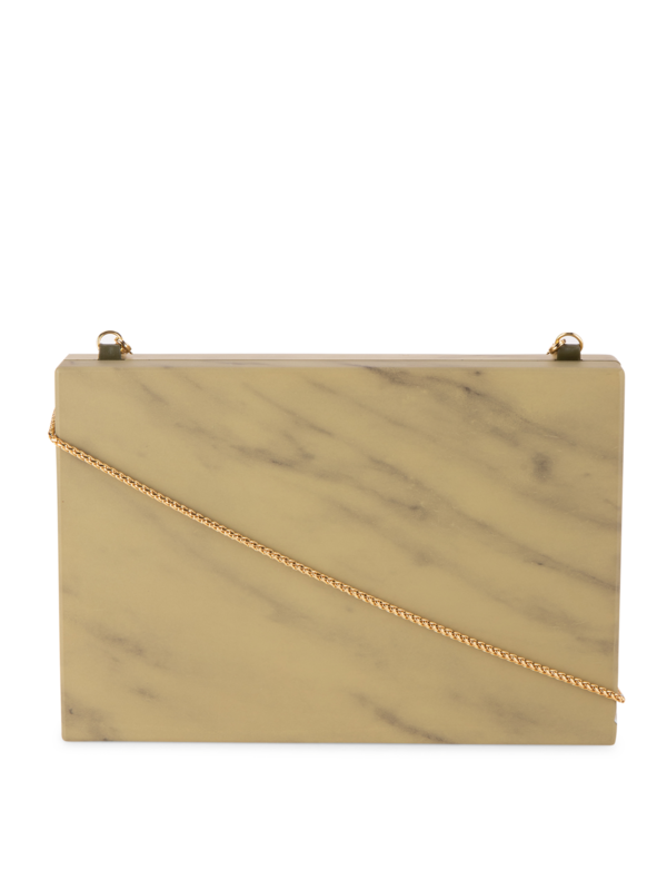 حقيبة يد صغيرة من الخشب