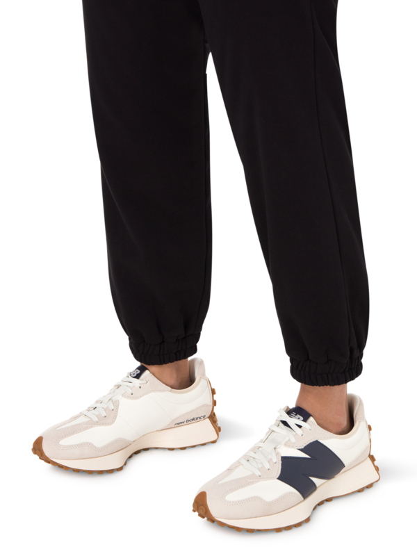 حذاء سنيكرز برقبة منخفضة 327