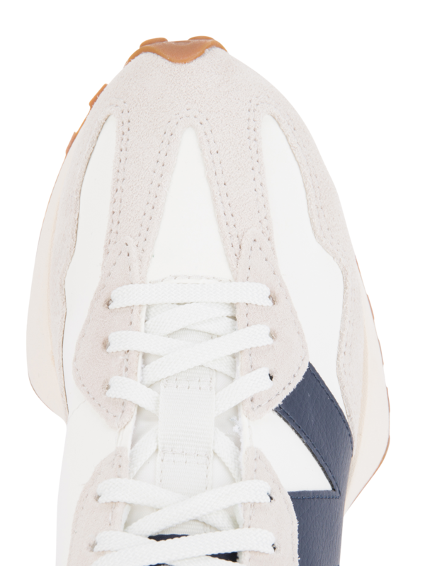 حذاء سنيكرز برقبة منخفضة 327